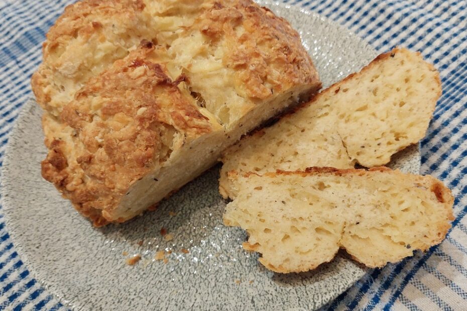 cheddar rosemary soda bread